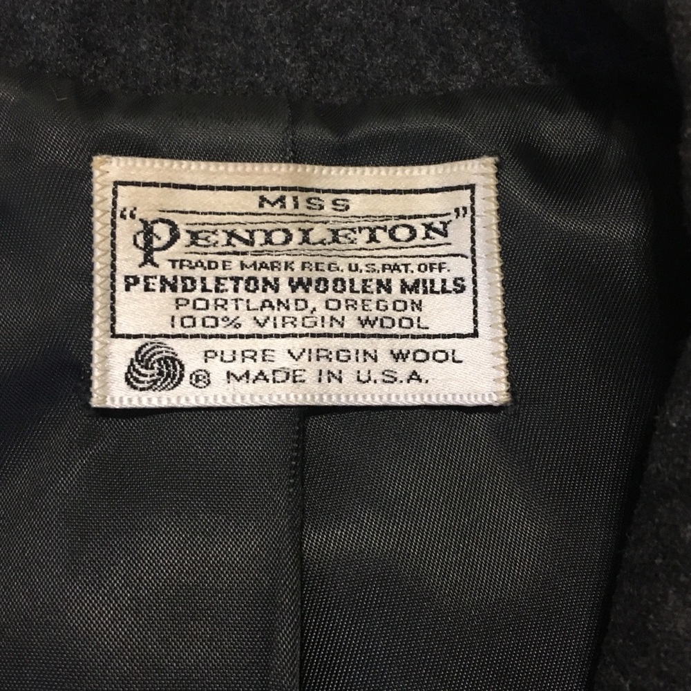 Pendleton Blazer - image 3
